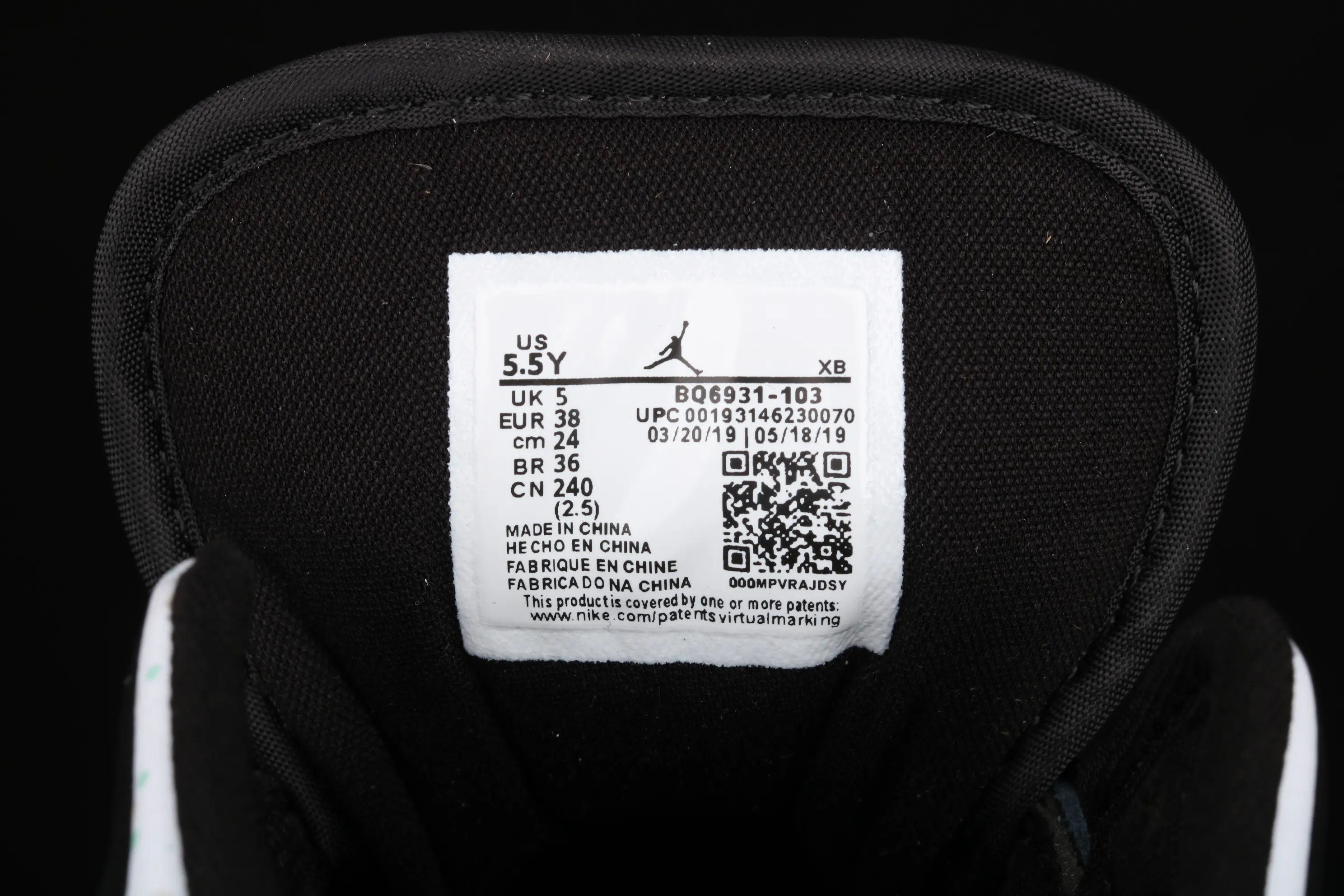All categories Air Jordan Jordan series basketball shoes Air Jordan 1 Mid Air Jordan 1 Mid AJ1 Joe 1 black and white color luminous starry mid-top BQ6931-103